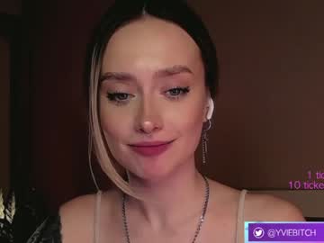 hot cam girl _yvie_ image #2365409