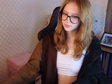 hot cam girl plastic_beach image #3772230