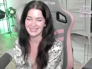 hot cam girl evelynclaire image #2816157