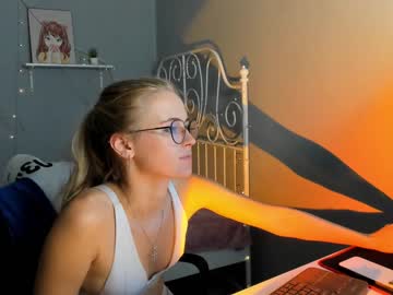 hot cam girl linellali image #1633599