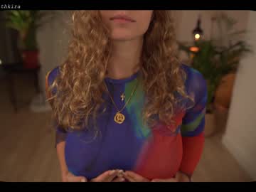 hot cam girl chillwithkira image #1631325