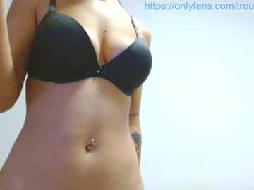 hot cam couple bouncingb00bs image #3817140