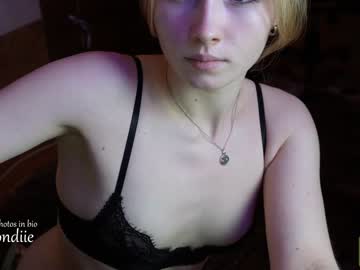 hot cam girl bestblondiiecb image #2542112