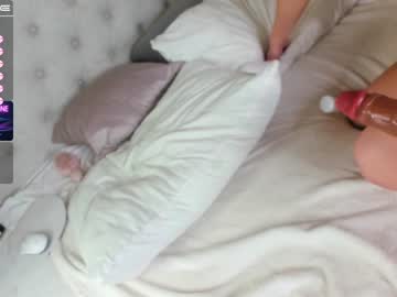 hot cam girl lil_angell_ image #1253844