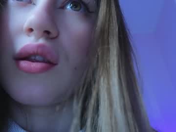 hot cam girl strawberryjamx image #2577174
