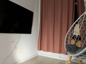 hot cam girl emilybatee image #2618642