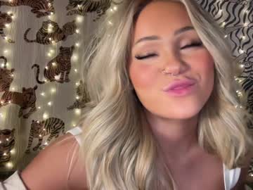 hot cam girl ari_02 image #3781754