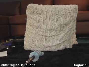 hot cam girl taylor_love_303 image #2919241