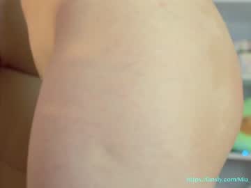 hot cam girl mia_milagros image #1144244