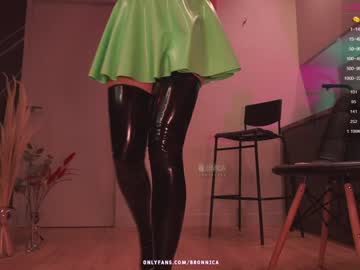 hot cam girl bronnica image #3468