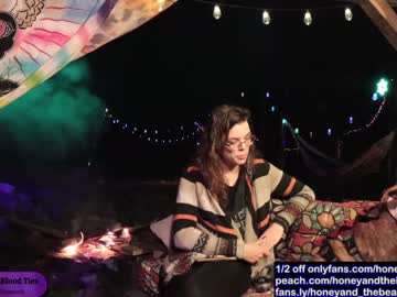 hot cam couple honeyand_thebear image #324876