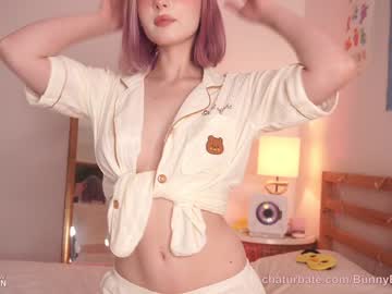 hot cam girl bunnybonn1e image #2349404