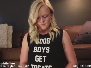 hot cam girl taylor_love_303 image #2711676