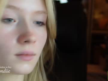 hot cam girl bestblondiiecb image #2536911