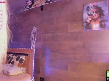 hot cam girl yolandabertha image #2680525