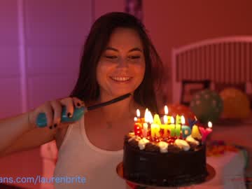 hot cam girl laurenbrite image #1709697