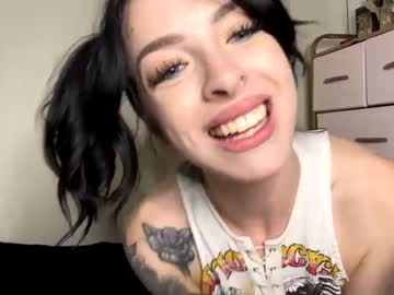 hot cam girl bearbaddie image #3140825