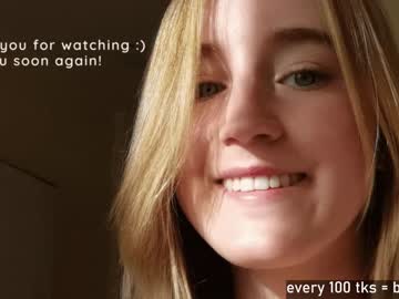 hot cam girl lailatoks image #4272552