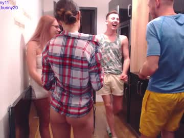hot cam couple xbunnyx19 image #624722
