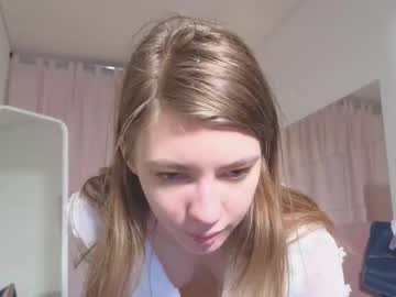hot cam girl ellaxsunrise image #2389093