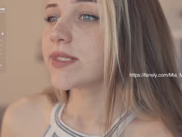 hot cam girl mia_milagros image #1263385