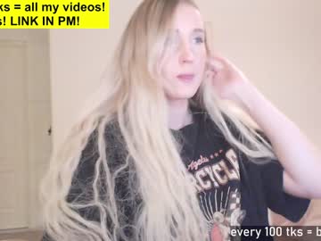 hot cam girl lailatoks image #4282078