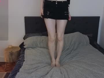 hot cam girl seduced_by_sara image #4669217
