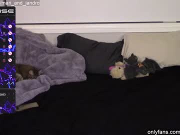 hot cam couple mari_and_jandro image #182899