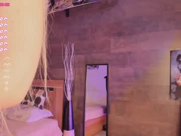 hot cam girl yolandabertha image #2409127