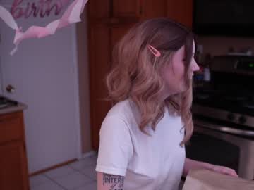 hot cam girl runesy image #2873706