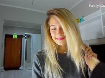 hot cam girl crazzy_cherry image #3611413
