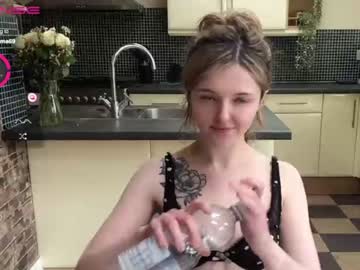 hot cam girl lucydelovely image #2652187