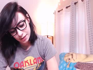 hot cam girl eeeveee image #227663