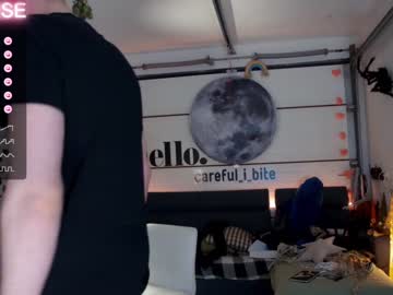 hot cam girl careful_i_bite image #2736692
