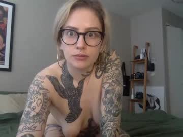 hot cam couple mickinmolly image #683112