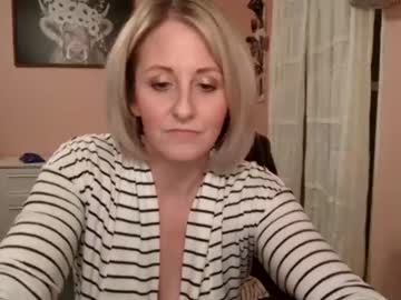 hot cam girl joliexx41 image #4174009