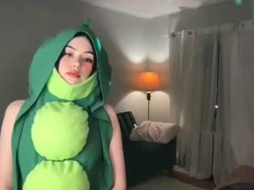 hot cam girl littlesugarpea image #3919254