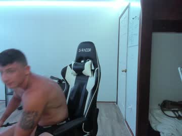 hot cam couple cowsgomoo101 image #1287293