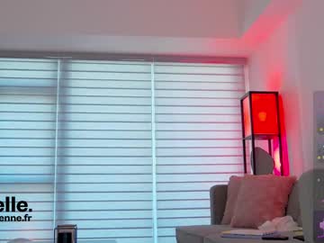 hot cam girl belle_adrienne image #4305793