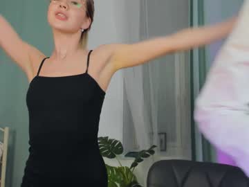 hot cam girl emmi_rosee image #1222571