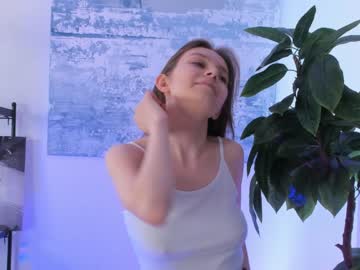 hot cam girl millamorni image #3127144