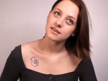 hot cam girl dreaming_kira image #2647947