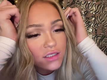 hot cam girl ari_02 image #3479728