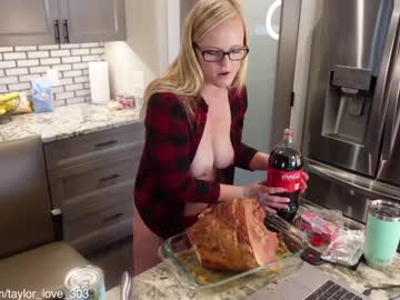 hot cam girl taylor_love_303 image #337537