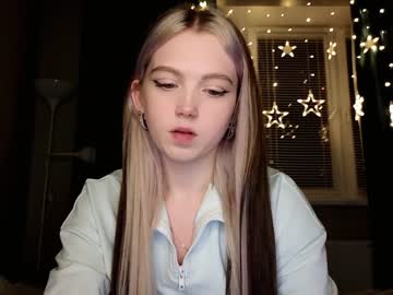 hot cam girl small_blondee image #3785081