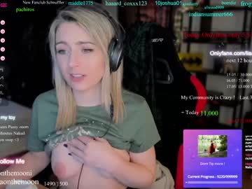 hot cam girl kimilee22 image #2924493
