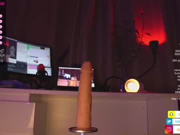 hot cam girl kronniekray image #2628929