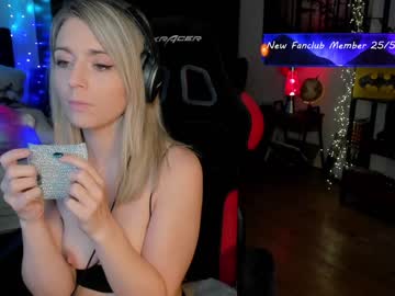 hot cam girl kimilee22 image #3420994