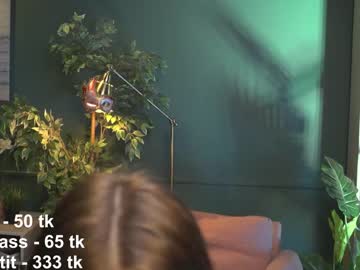 hot cam girl ella_knockers_xl image #834044