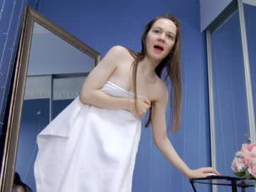 hot cam girl kriskras__ image #3849937